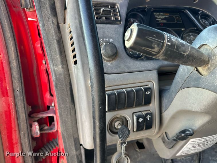 image for item DW5063 2016 Peterbilt 365 ready mix truck