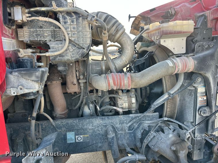 image for item DW5063 2016 Peterbilt 365 ready mix truck