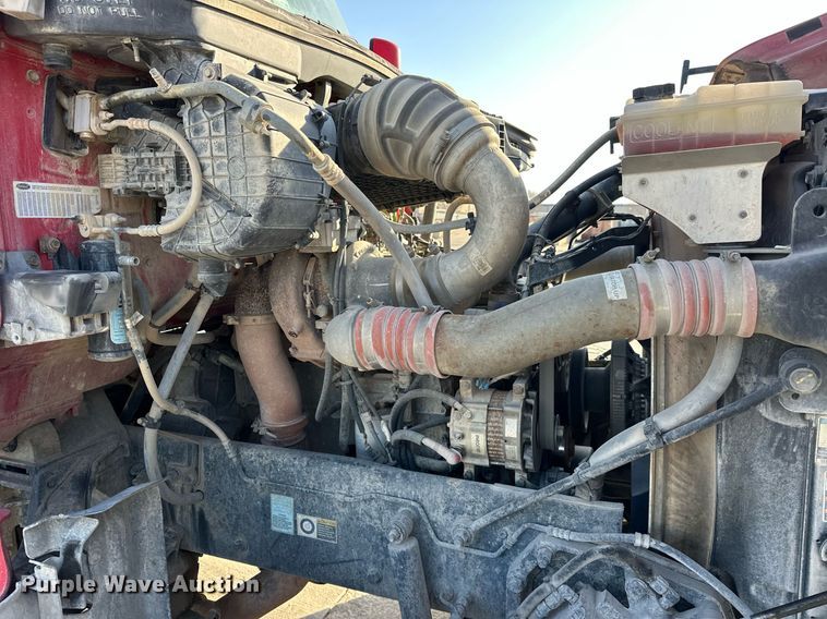 image for item DW5063 2016 Peterbilt 365 ready mix truck