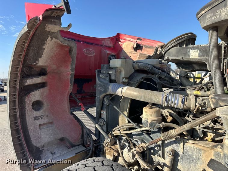 image for item DW5063 2016 Peterbilt 365 ready mix truck