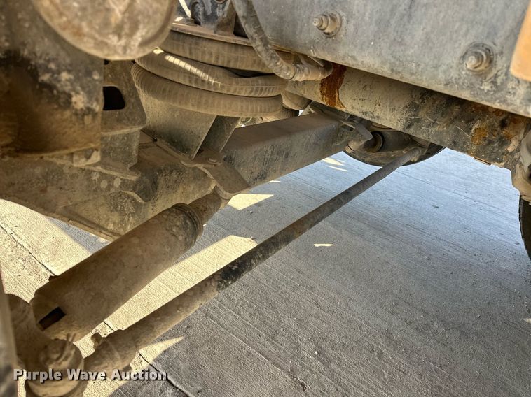 image for item DW5064 2019 Peterbilt 365 ready mix truck