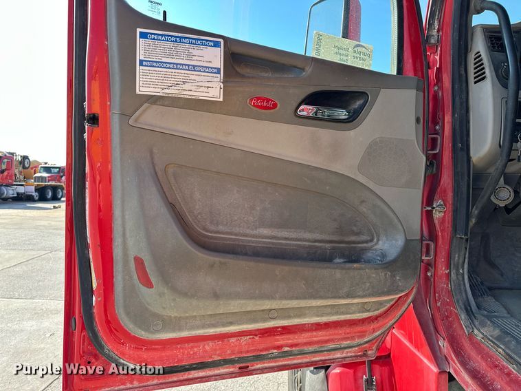 image for item DW5064 2019 Peterbilt 365 ready mix truck