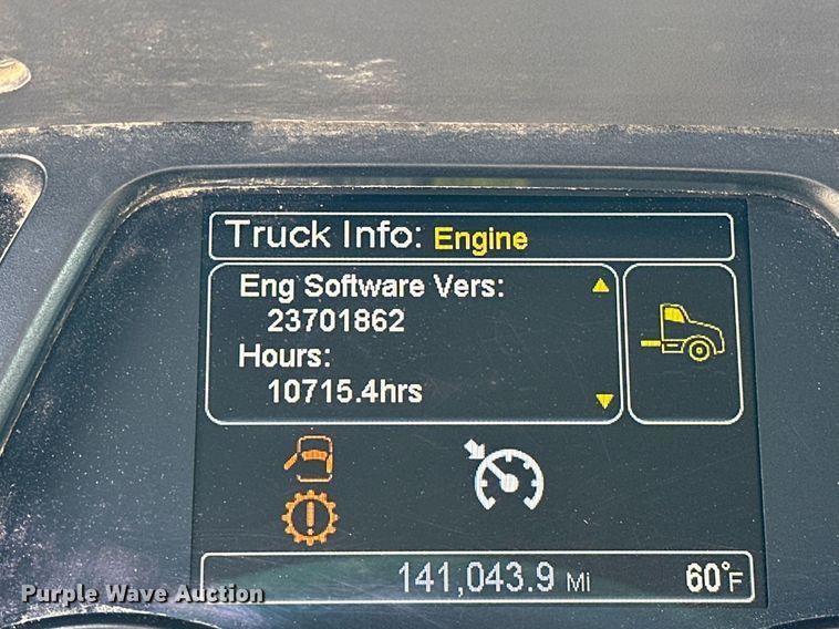 image for item DW5064 2019 Peterbilt 365 ready mix truck