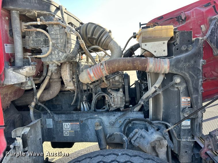 image for item DW5064 2019 Peterbilt 365 ready mix truck