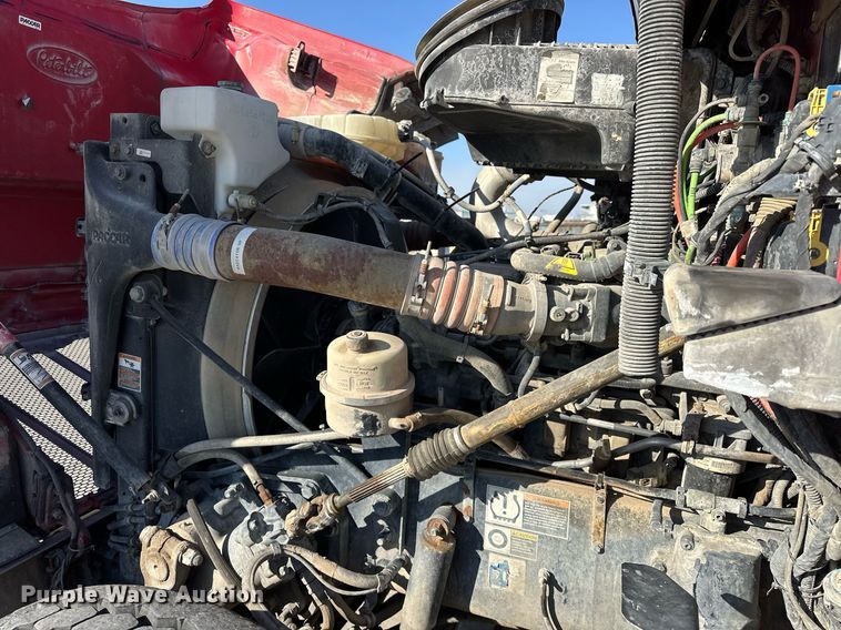 image for item DW5064 2019 Peterbilt 365 ready mix truck