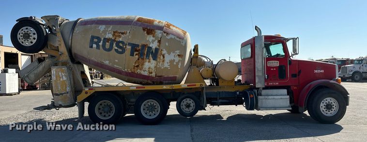 image for item DW5065 2014 Peterbilt 365 ready mix truck