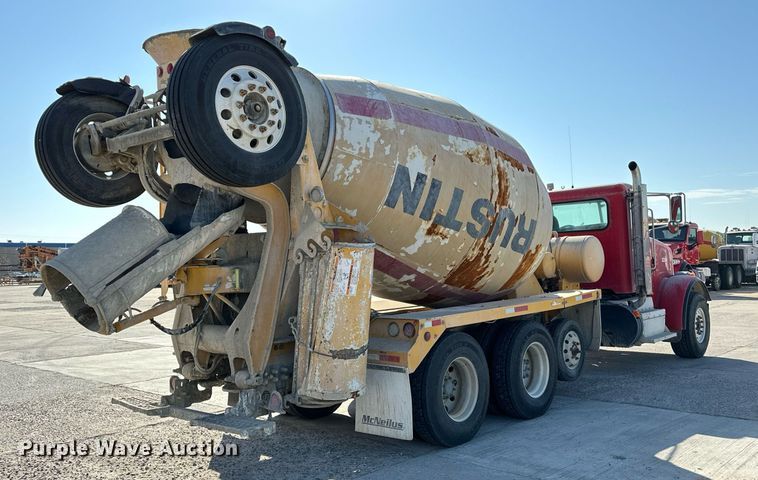 image for item DW5065 2014 Peterbilt 365 ready mix truck