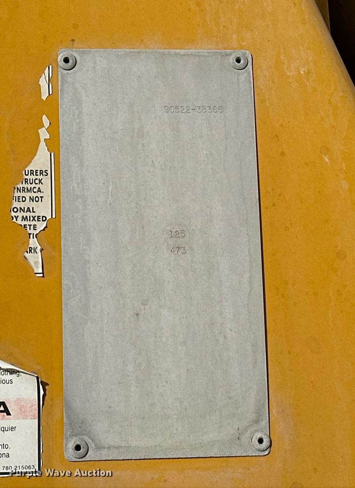 image for item DW5065 2014 Peterbilt 365 ready mix truck