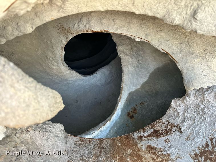 image for item DW5065 2014 Peterbilt 365 ready mix truck