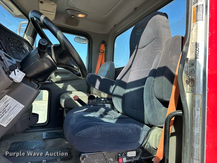 image for item DW5065 2014 Peterbilt 365 ready mix truck