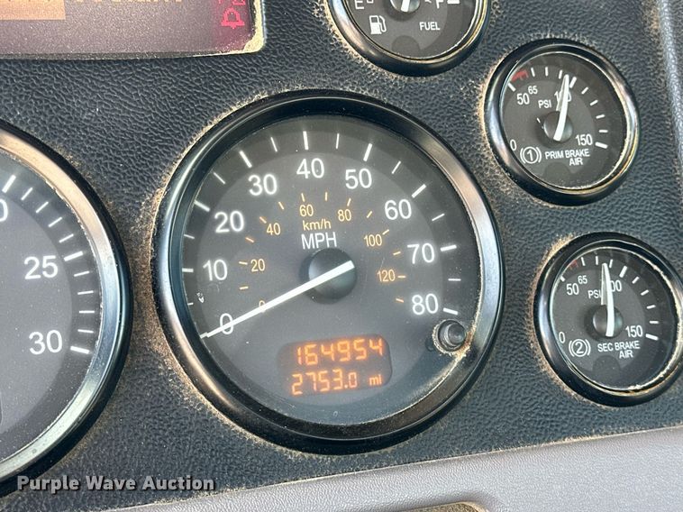 image for item DW5065 2014 Peterbilt 365 ready mix truck