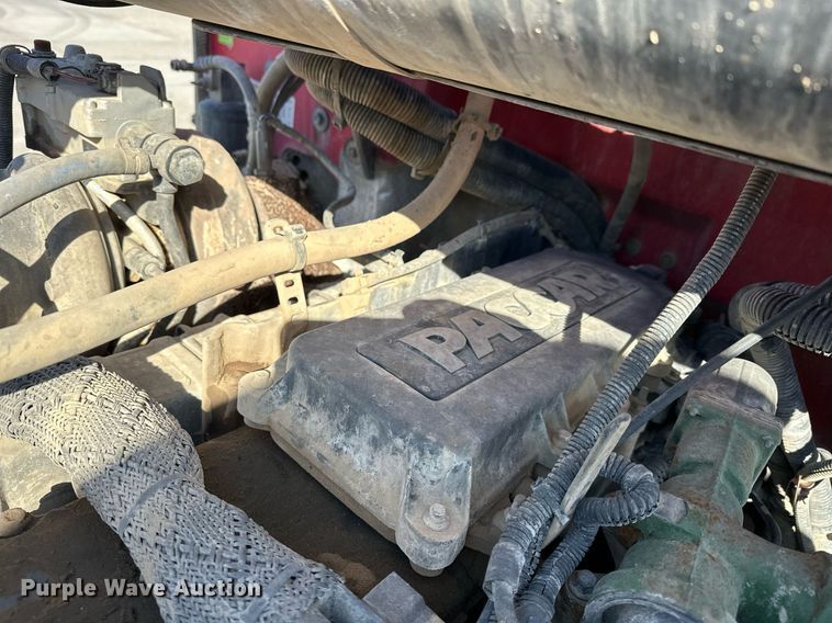 image for item DW5065 2014 Peterbilt 365 ready mix truck