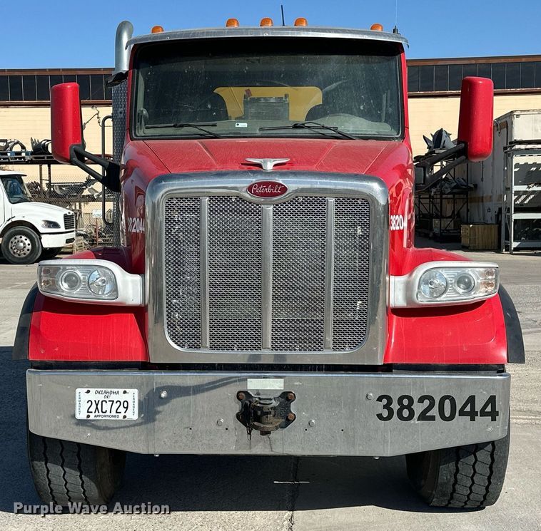 image for item DW5066 2016 Peterbilt 365 ready mix truck