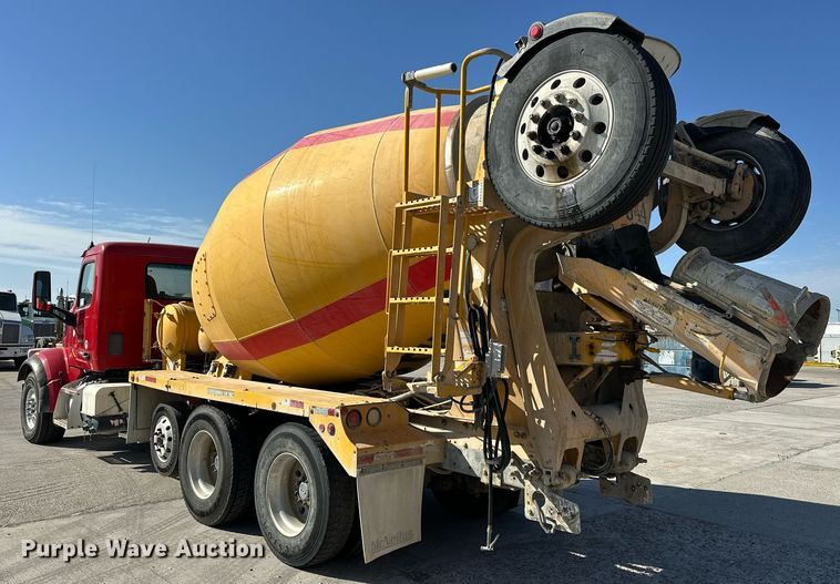 image for item DW5066 2016 Peterbilt 365 ready mix truck