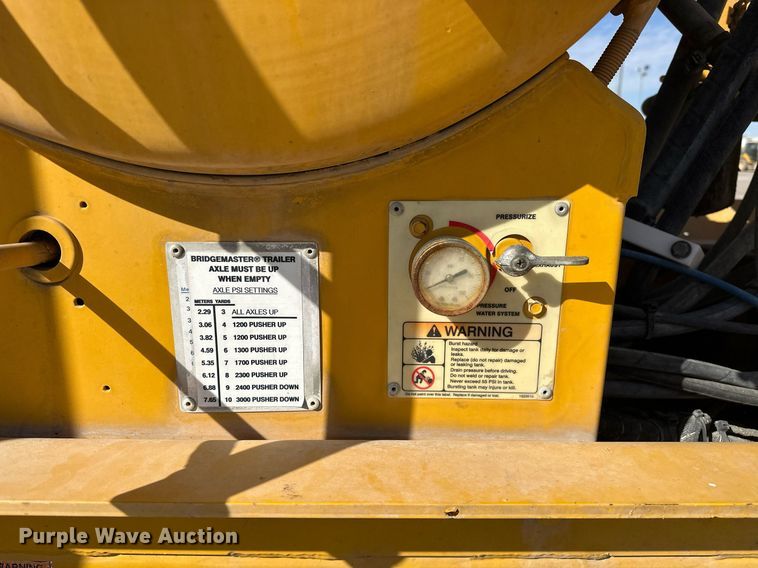 image for item DW5066 2016 Peterbilt 365 ready mix truck