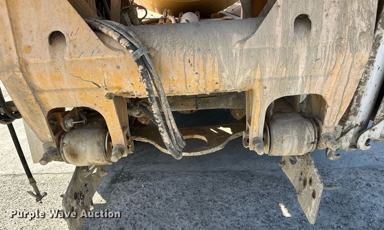 image for item DW5066 2016 Peterbilt 365 ready mix truck