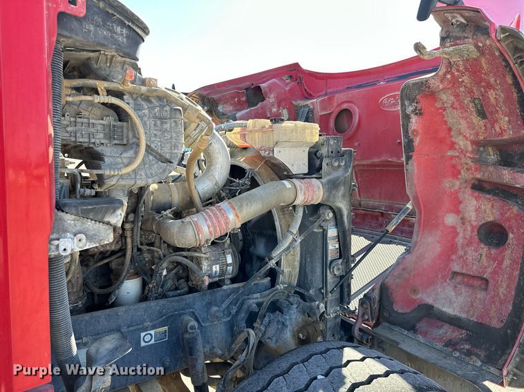 image for item DW5066 2016 Peterbilt 365 ready mix truck