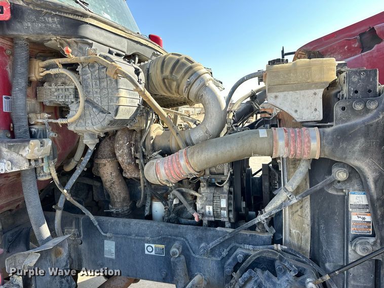 image for item DW5066 2016 Peterbilt 365 ready mix truck