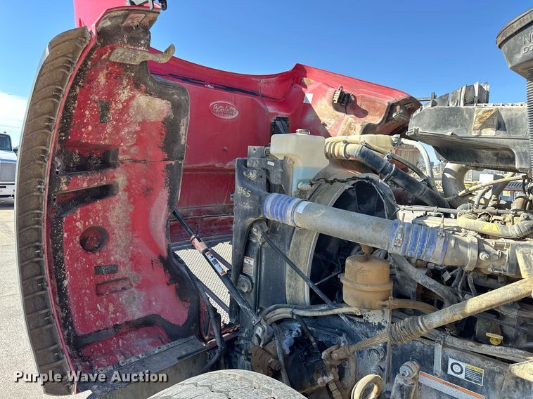 image for item DW5066 2016 Peterbilt 365 ready mix truck