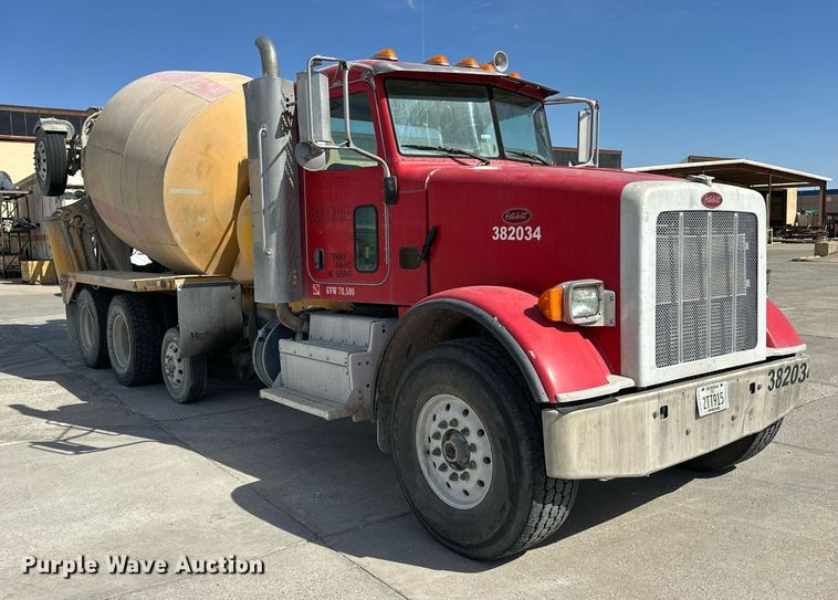 image for item DW5067 2014 Peterbilt 365 ready mix truck