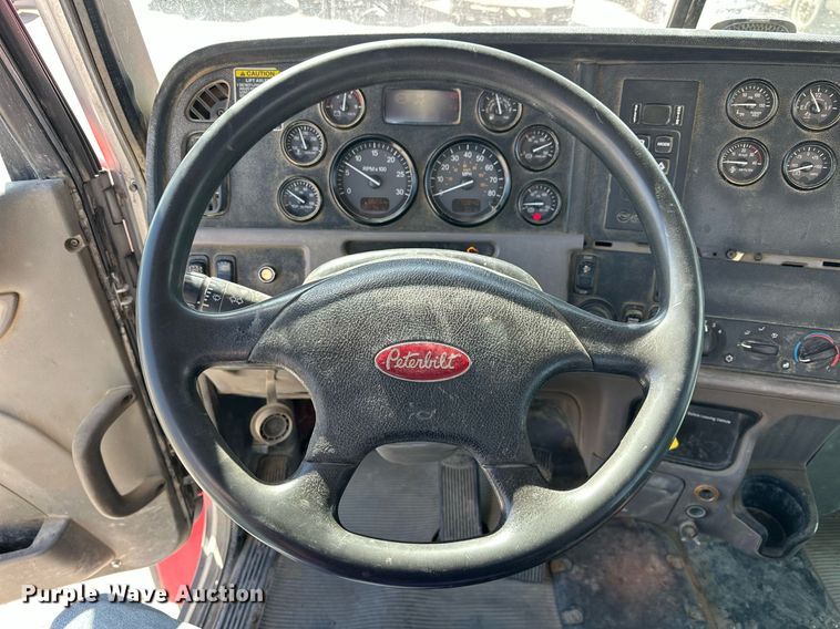 image for item DW5067 2014 Peterbilt 365 ready mix truck