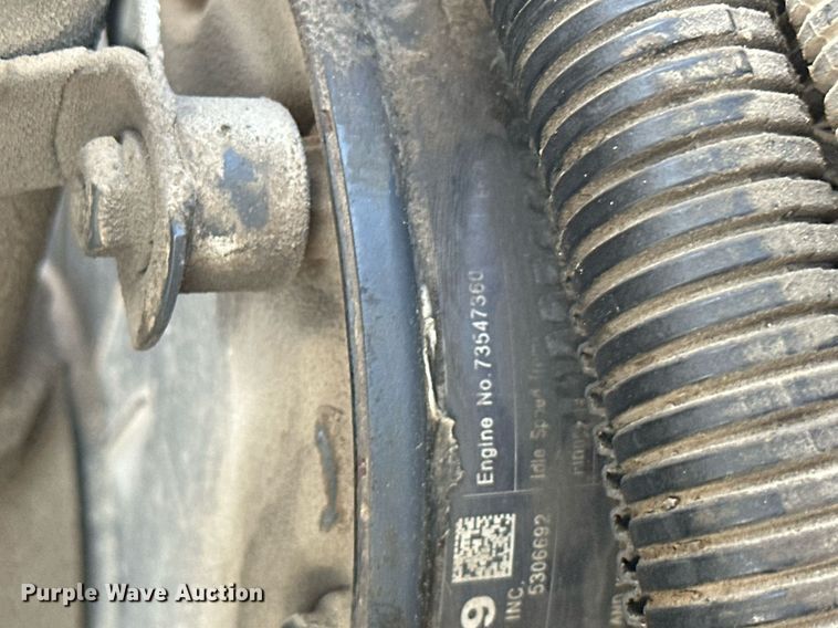 image for item DW5067 2014 Peterbilt 365 ready mix truck