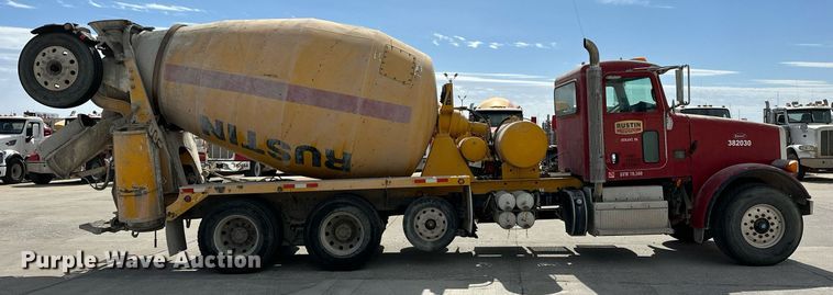 image for item DW5068 2013 Peterbilt 365 ready mix truck