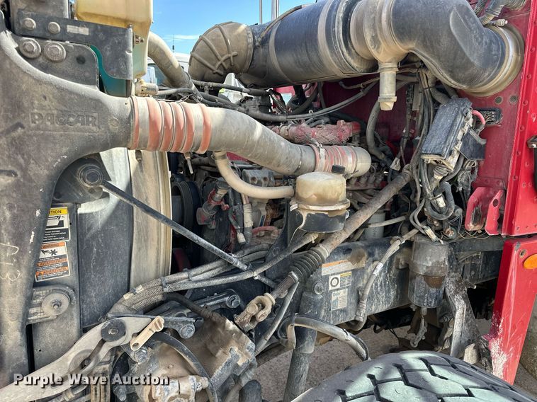 image for item DW5068 2013 Peterbilt 365 ready mix truck