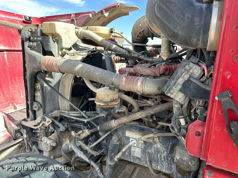 image for item DW5068 2013 Peterbilt 365 ready mix truck