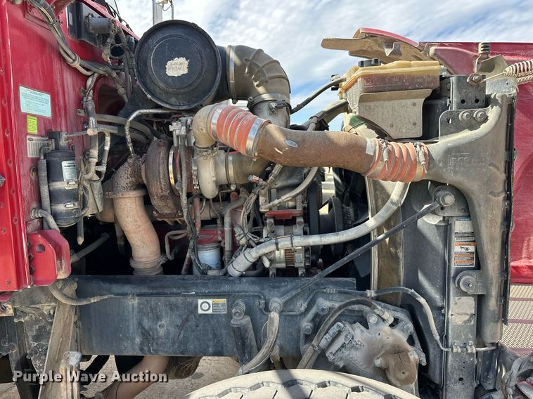 image for item DW5068 2013 Peterbilt 365 ready mix truck