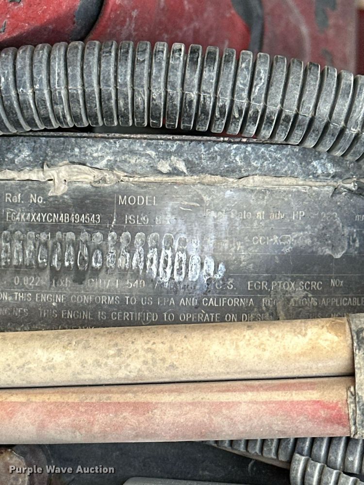 image for item DW5068 2013 Peterbilt 365 ready mix truck