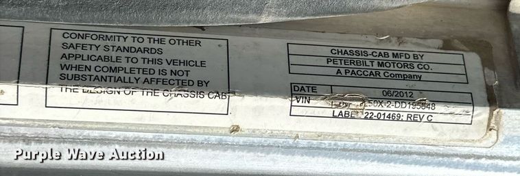 image for item DW5068 2013 Peterbilt 365 ready mix truck