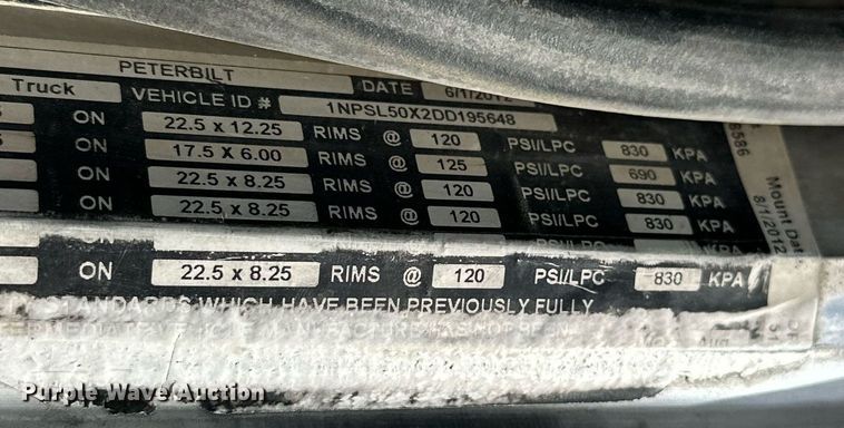 image for item DW5068 2013 Peterbilt 365 ready mix truck