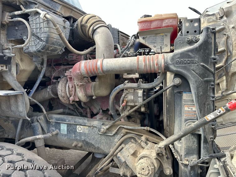 image for item DW5069 2015 Peterbilt 567 ready mix truck