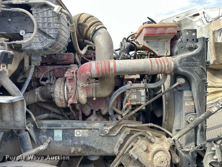 image for item DW5069 2015 Peterbilt 567 ready mix truck