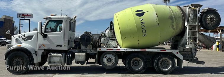 image for item DW5070 2017 Peterbilt 567 ready mix truck