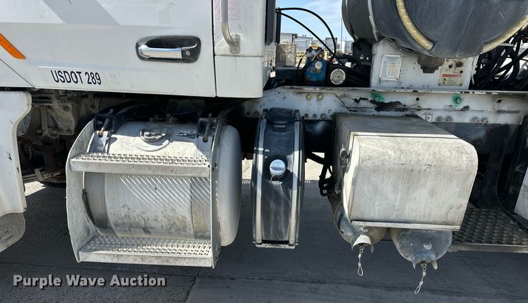 image for item DW5070 2017 Peterbilt 567 ready mix truck