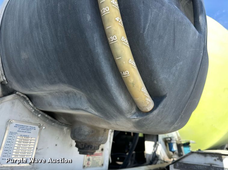 image for item DW5070 2017 Peterbilt 567 ready mix truck