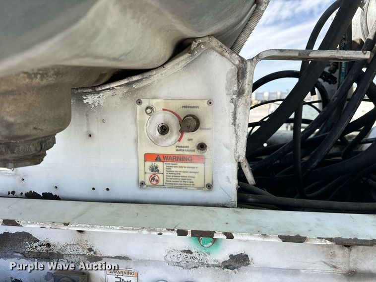 image for item DW5070 2017 Peterbilt 567 ready mix truck