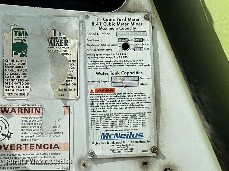 image for item DW5070 2017 Peterbilt 567 ready mix truck