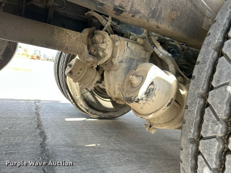 image for item DW5070 2017 Peterbilt 567 ready mix truck