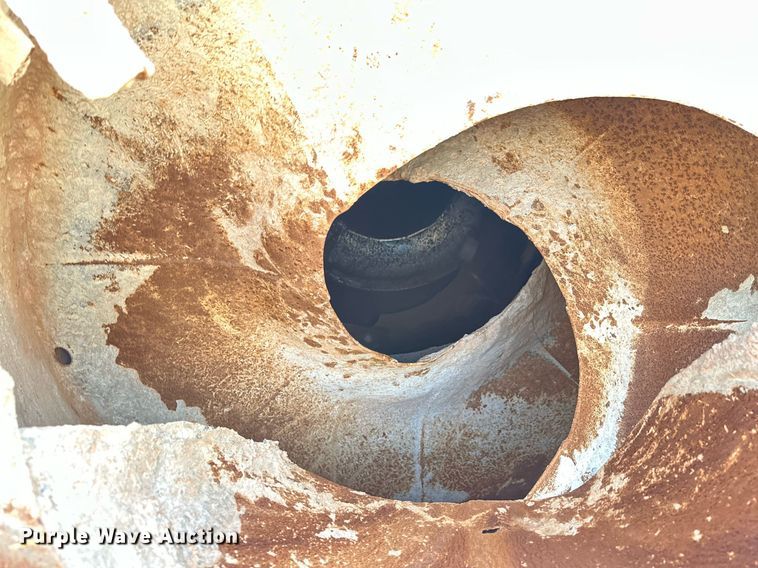 image for item DW5070 2017 Peterbilt 567 ready mix truck