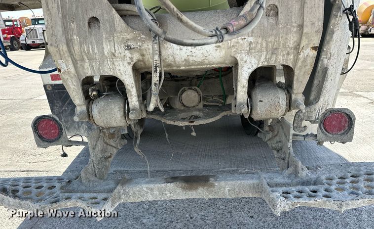 image for item DW5070 2017 Peterbilt 567 ready mix truck