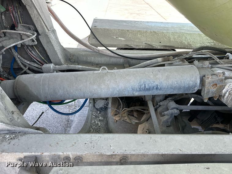 image for item DW5070 2017 Peterbilt 567 ready mix truck