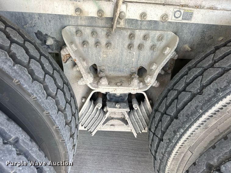 image for item DW5070 2017 Peterbilt 567 ready mix truck