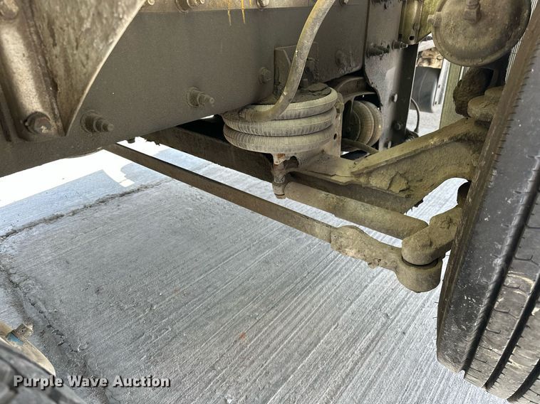 image for item DW5070 2017 Peterbilt 567 ready mix truck