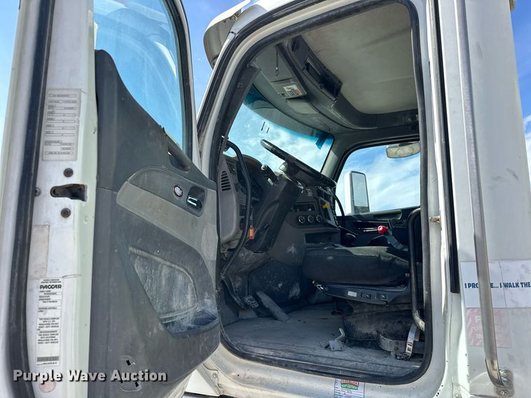 image for item DW5070 2017 Peterbilt 567 ready mix truck
