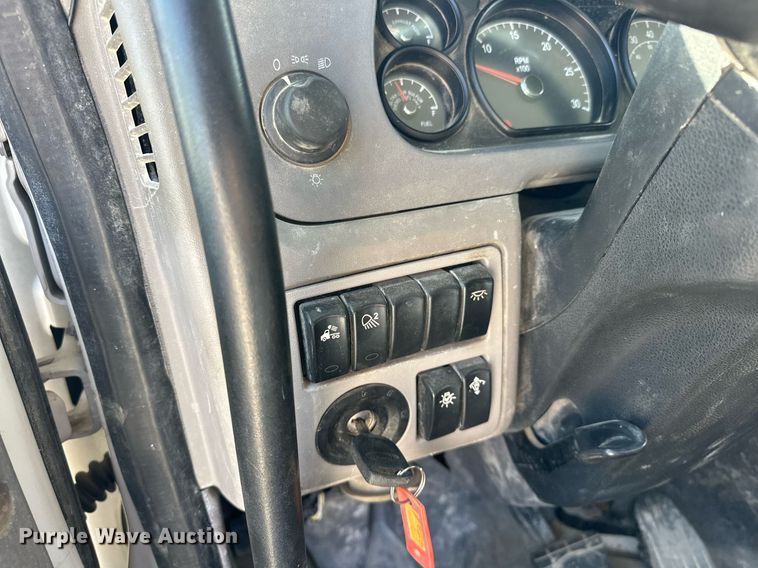 image for item DW5070 2017 Peterbilt 567 ready mix truck