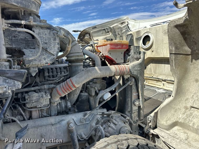 image for item DW5070 2017 Peterbilt 567 ready mix truck