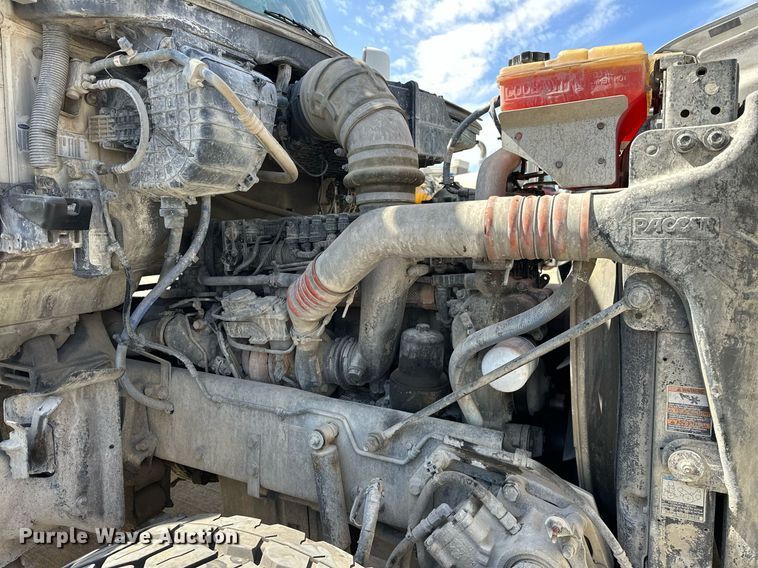 image for item DW5070 2017 Peterbilt 567 ready mix truck